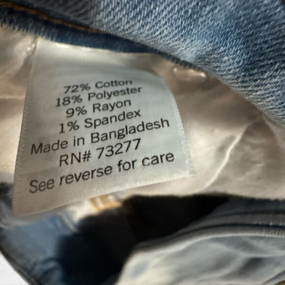 Womens Croft & Barrow Light Wash Denim Bermuda Shorts Size 6 Made In Bangladesh - Picture 5 of 6